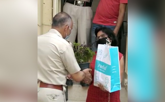 Birthday Gifts To Funerals, How Cops Are Helping Delhi During Lockdown