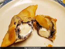 लॉकडाउन में एक शख्स ने किया कुछ ऐसा, समोसे के अंदर आलू की जगह भरी आइसक्रीम, फोटो वायरल लॉकडाउन में एक शख्स ने किया कुछ ऐसा, समोसे के अंदर आलू की जगह भरी आइसक्रीम, फोटो वायरल