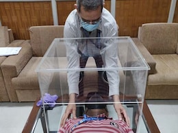 Coronavirus: IIT Students Develop Low-Cost Intubation Boxes For COVID-19 Patients Coronavirus: IIT Students Develop Low-Cost Intubation Boxes For COVID-19 Patients