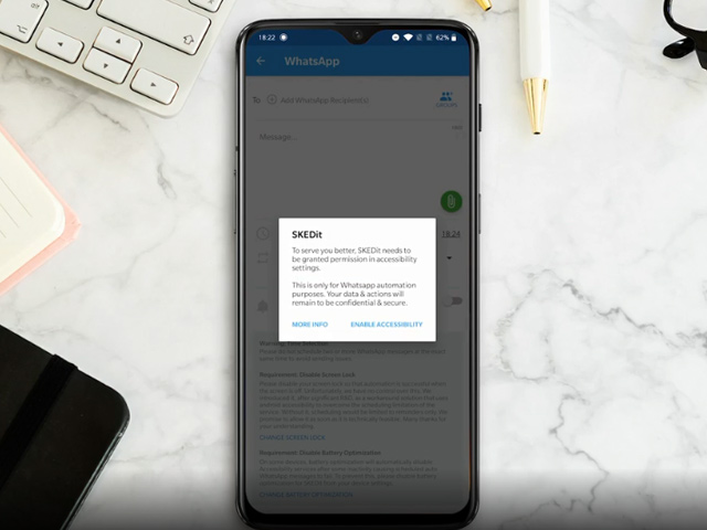 WhatsApp खोला भी नहीं, और चला गया मैसेज
