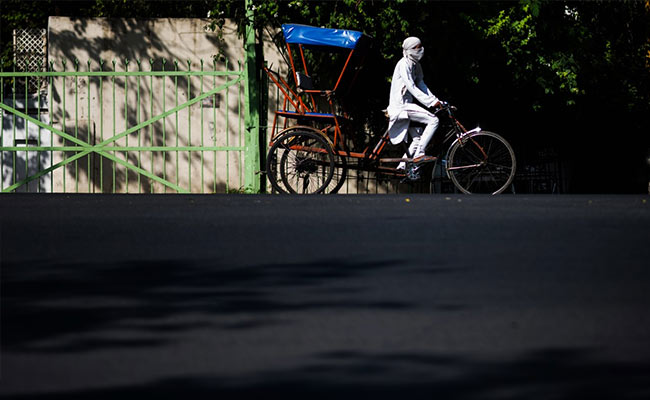 Rickshaw Pullers Cycle For 8 Days From Gurgaon To Get Home In Bihar