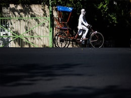 Rickshaw Pullers Cycle For 8 Days From Gurgaon To Get Home In Bihar Rickshaw Pullers Cycle For 8 Days From Gurgaon To Get Home In Bihar