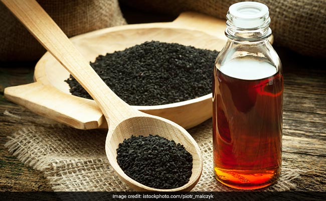 10 Incredible Health Benefits Of Black Seed Oil