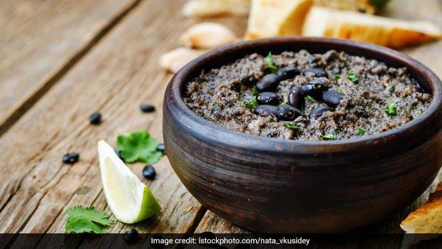 Lockdown Cooking: Try This Black Bean Hummus For A Scrumptious Mezze Meal At Home