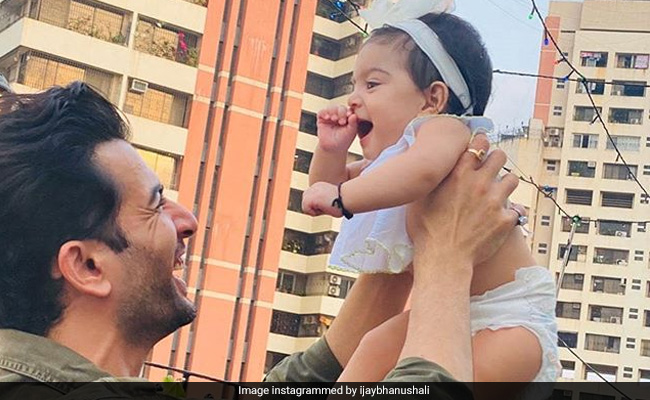 Jay Bhanushali Shares An Adorable Father-Daughter Moment With Baby Tara. See Pic
