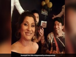 अर्चना पूरन सिंह ने शेयर किया 'द कपिल शर्मा शो' की पार्टी का Video, बोलीं- अगली बार हम मास्क पहने रहेंगे... अर्चना पूरन सिंह ने शेयर किया 'द कपिल शर्मा शो' की पार्टी का Video, बोलीं- अगली बार हम मास्क पहने रहेंगे...