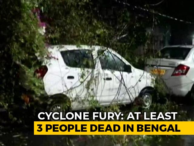 3 Dead As Cyclone Amphan Batters Bengal, Buildings Damaged In Kolkata