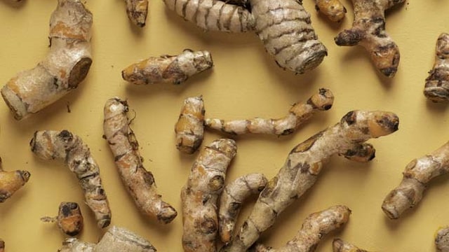 White turmeric helps the body get rid of poisonous substances