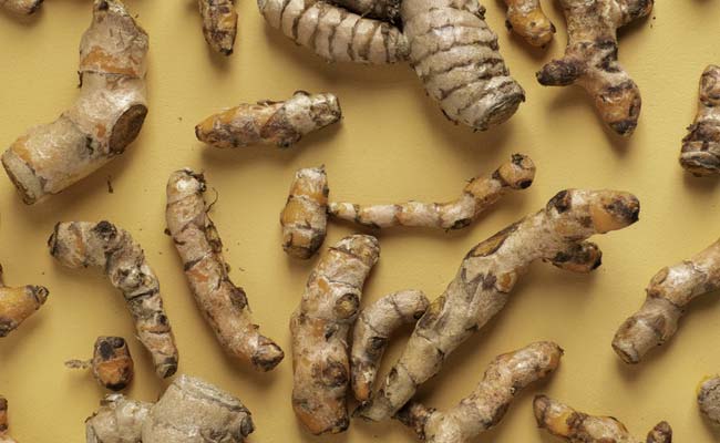 White turmeric helps the body get rid of poisonous substances