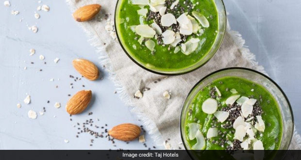 Healthy Diet: This Spinach (<i>Palak</i>) Smoothie Is Just What You Need For Your Daily Calcium Fix