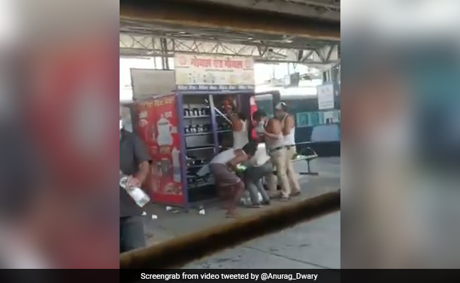 Migrants Ransack Food Dispensing Machine At Railway Station In Madhya Pradesh, Say Officials