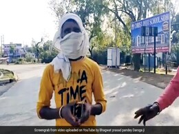 लॉकडाउन में बाहर निकला शख्स, टी-शर्ट पर लिखा था- 'अपना टाइम आएगा' पुलिस बोली- 'तेरा टाइम आ गया...' देखें Video लॉकडाउन में बाहर निकला शख्स, टी-शर्ट पर लिखा था- 'अपना टाइम आएगा' पुलिस बोली- 'तेरा टाइम आ गया...' देखें Video