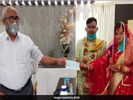 Odisha Couple Marries In Small Ceremony, Donates Money To COVID Fund Odisha Couple Marries In Small Ceremony, Donates Money To COVID Fund