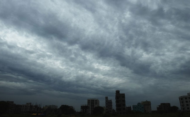 Strong Winds, Stay Inside: Officials As Cyclone Amphan Heads For Kolkata