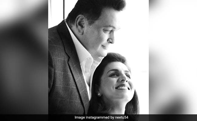 नीतू कपूर ने ऋषि कपूर के निधन के बाद लिखी इमोशनल पोस्ट, बोलीं- गहरा नुकसान महसूस कर...