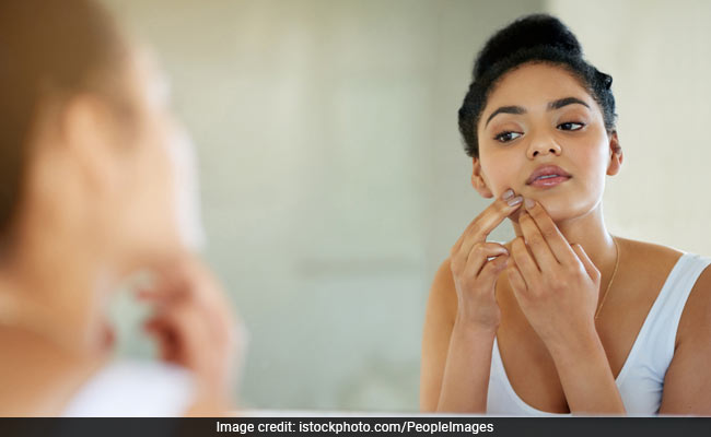 How To Reduce Pimples On Face Naturally