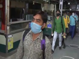 मध्य प्रदेश: बड़ी संख्या में पहुंच रहे हैं प्रवासी मजदूरों के लिए बसों की सुविधा, CM शिवराज ने की अपील मध्य प्रदेश: बड़ी संख्या में पहुंच रहे हैं प्रवासी मजदूरों के लिए बसों की सुविधा, CM शिवराज ने की अपील