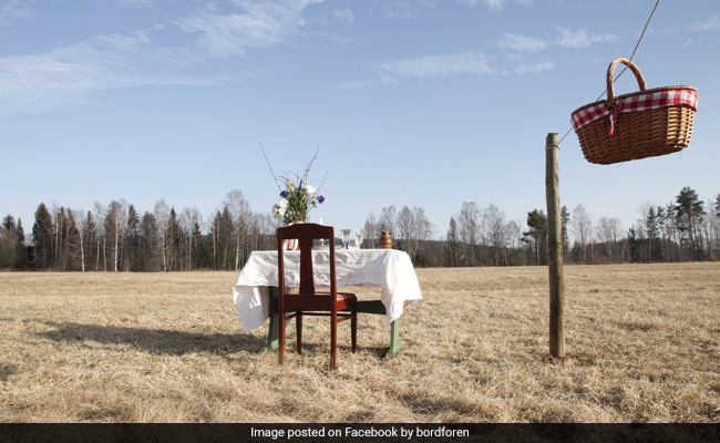 This Restaurant Serves Solo Diners Only, Delivers Food Via Rope