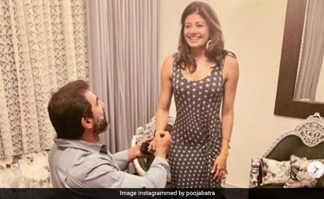 Pooja Batra's Throwback Pic Of Nawab Shah Proposing To Her Is Pure Gold