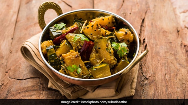 Sitaphal health benefits: Eatig sitaphal can help you have a smooth skin tone