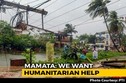 15 Dead As Cyclone Amphan Batters Bengal, Buildings Damaged In Kolkata 15 Dead As Cyclone Amphan Batters Bengal, Buildings Damaged In Kolkata