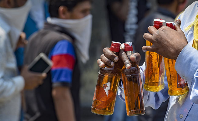 Delhi Government Cancels Liquor Supply Tender On Cartelisation Suspicion