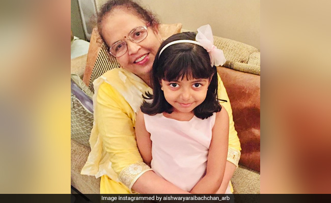 How Cute Is This Pic Of Aaradhya Bachchan With Grandmother Brinda Rai?