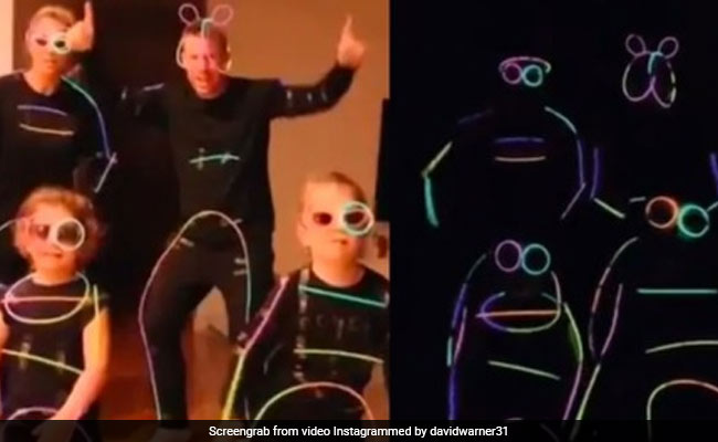 डेविड वॉर्नर ने फैमिली संग बनाया  TikTok वीडियो तो लोग बोले- अब तो बंद कर दे भाई..देखें Video