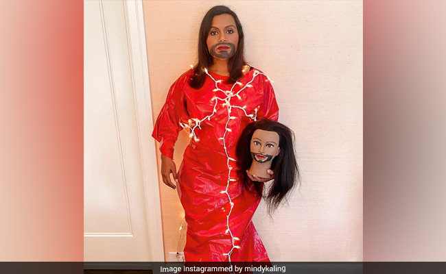 Mindy Kaling Tried To Recreate Jared Leto's 2019 Met Gala Look. The Actor's Reaction
