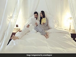 सोनम कपूर ने क्वारंटीन में दिखाया अपना दिल्ली का आलीशान घर, खूब Viral हो रही हैं Photos सोनम कपूर ने क्वारंटीन में दिखाया अपना दिल्ली का आलीशान घर, खूब Viral हो रही हैं Photos