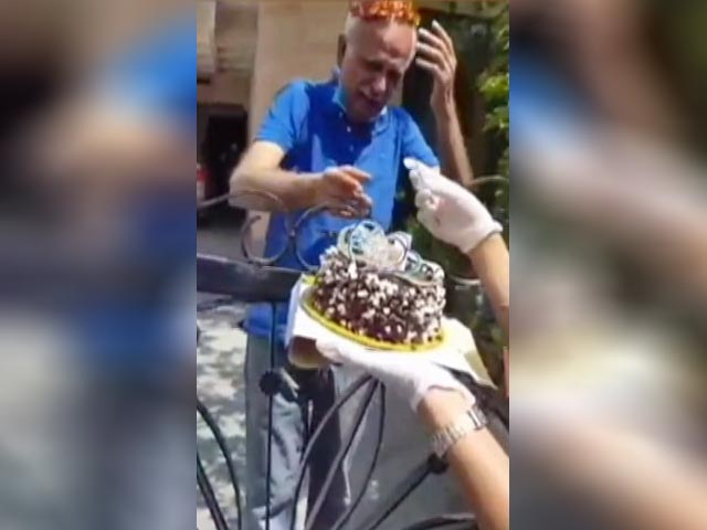 Elderly Panchkula Man Greeted By The Police On His Birthday