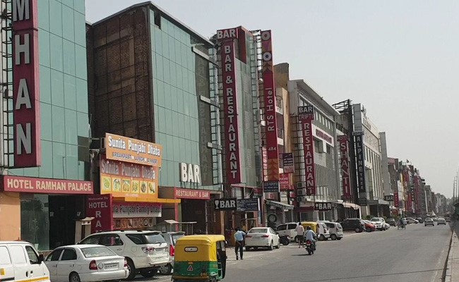 55 Detained In Busy Delhi Market In Police Drive To Prevent Street Crime