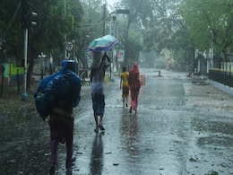 12 Dead As Cyclone Amphan Batters Bengal, Buildings Damaged In Kolkata 12 Dead As Cyclone Amphan Batters Bengal, Buildings Damaged In Kolkata