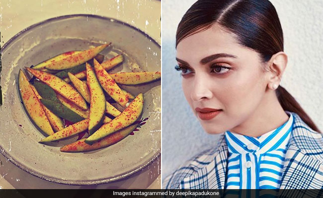 दीपिका पादुकोण ने कच्चे आम पर छिड़का लाल मिर्च, फिर यूं लिया स्वाद- Photo हुई वायरल