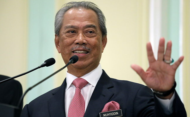 Malaysia PM In Home Quarantine After Officer Tests Coronavirus Positive
