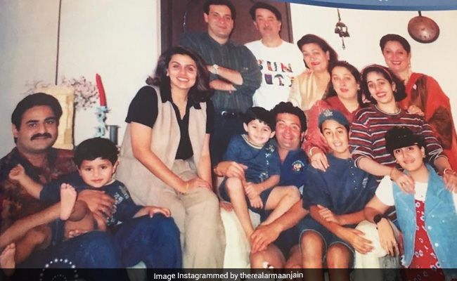 Rishi, Ranbir, Neetu And Others: Count The Kapoors In This Fam-Jam Throwback