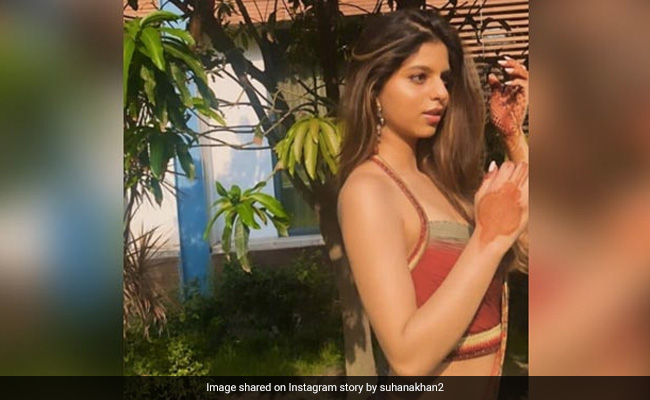 Suhana Khan Captions Wedding Throwback With Broken Heart. See Pic