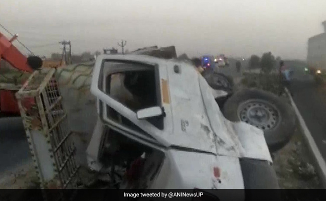 6 Farmers Killed, 1 Injured In Truck Collision In UP's Etawah