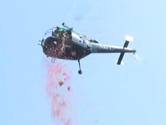 Fly Past, Flower Showers In Armed Forces' Tribute To Coronavirus Warriors: 10 Points