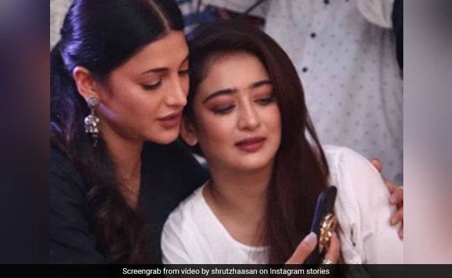 Shruti Haasan, In A Throwback State Of Mind, Shares Pic With Sister Akshara