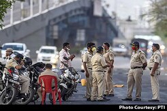 Maharashtra Requests 2,000 Central Policemen To Help State Cops Maharashtra Requests 2,000 Central Policemen To Help State Cops
