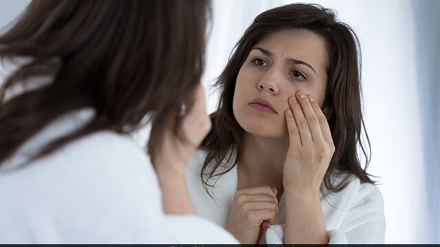 Bad blood circulation, stress, lack of sleep, smoking and alcohol consumption can lead to dark circles