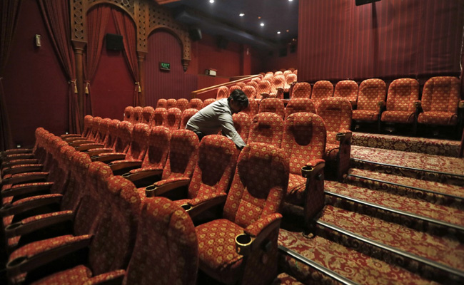 Theatres Decry "Fair Weather Friends", Bollywood Producers Shoot Back