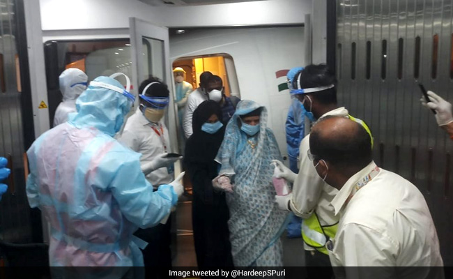 After 17 Covid Deaths, Indian Airline Pilots Seek Frontline Worker Status