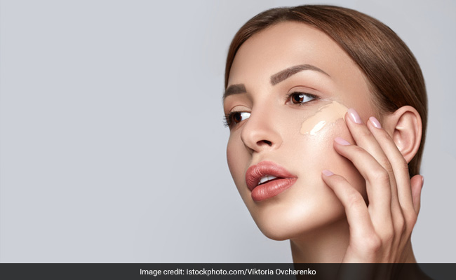 How To Apply Foundation On Face: A Step-By-Step Guide