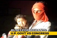 Crying Baby, Mother Dead In UP Highway Accident, Shows Migrants' Tragedy Crying Baby, Mother Dead In UP Highway Accident, Shows Migrants' Tragedy