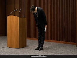 Samsung Billionaire Apologizes For Succession Scandal, To End Family Rule Samsung Billionaire Apologizes For Succession Scandal, To End Family Rule