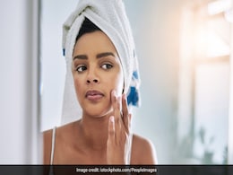 Easy Korean Skin Regime: इस आसान कोरियन तरीके से अपनी ड्राय स्किन को करें हील Easy Korean Skin Regime: इस आसान कोरियन तरीके से अपनी ड्राय स्किन को करें हील