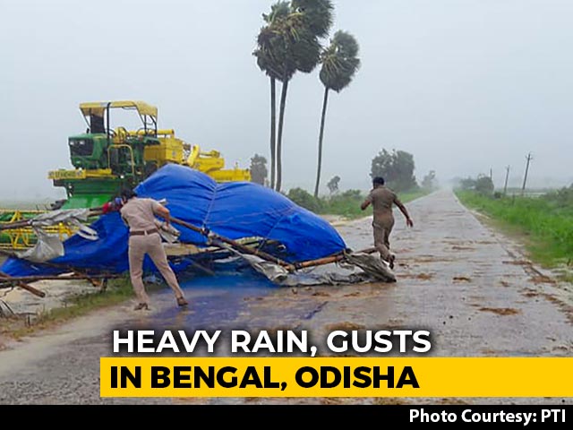 Cyclone Amphan Slams Into Bengal, Over 100 Kmph Winds In Kolkata
