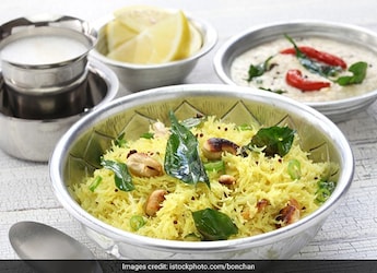Breakfast Recipes: 5 Unique Poha Recipes That Are A Must-Try! Breakfast Recipes: 5 Unique Poha Recipes That Are A Must-Try!